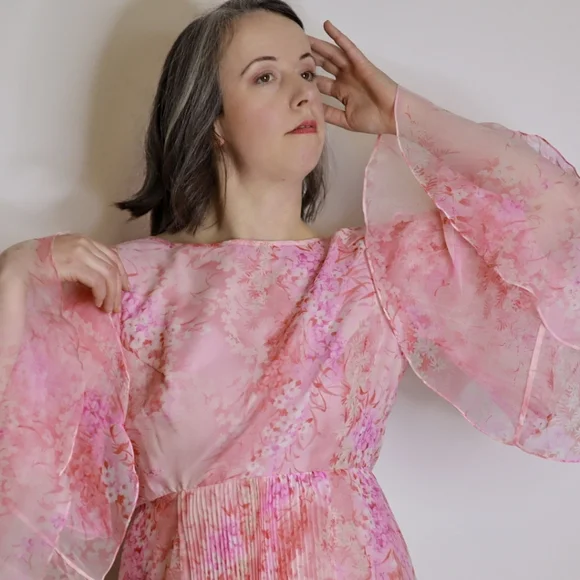 Stunning 70s Pleated Floaty Long Sleeve Maxi Dress - Picture 7 of 8